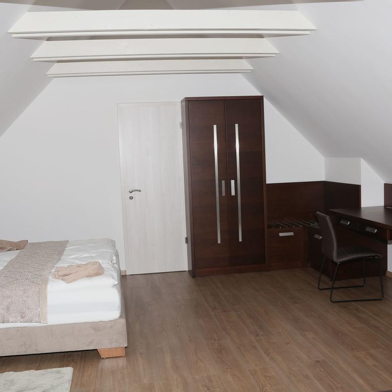 Viktoria Vendeghaz Apartment Epleny Luaran gambar